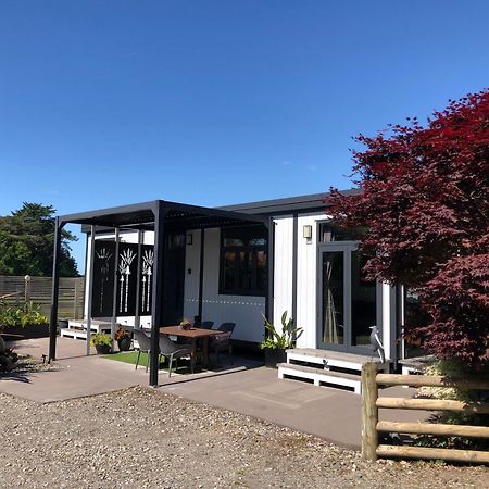 Tiny Home Luxury Farm Escape New Plymouth Egmont Village Bagian luar foto